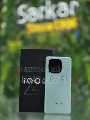 iQOO 9 . (Used)