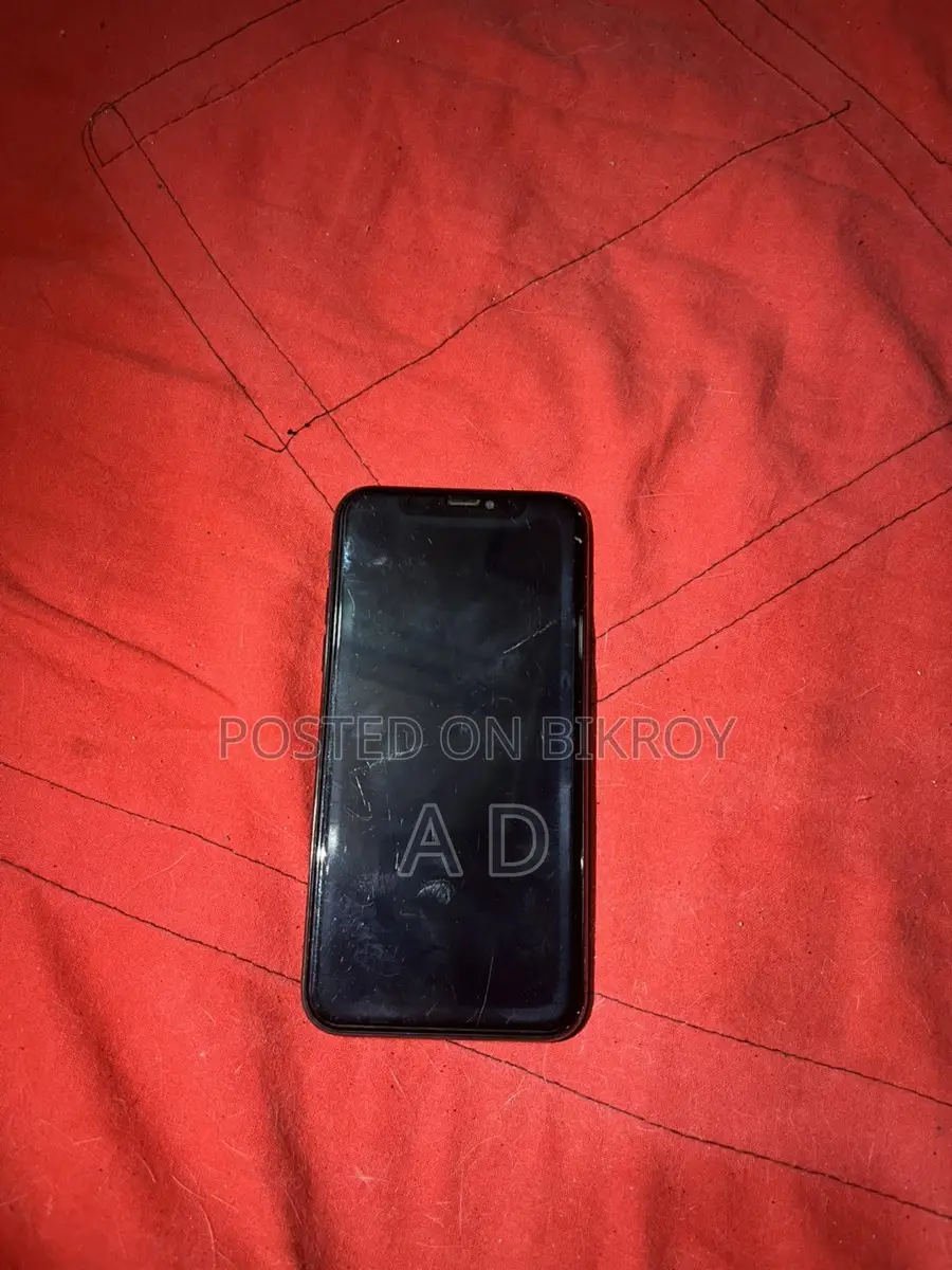 Apple iPhone X (Used)