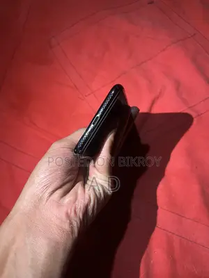 Apple iPhone X (Used)