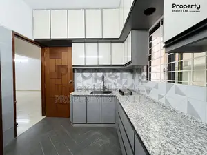 বসুন্ধরা আর/এ – জি ব্লকে ১৮০০ বর্গফুটের অ্যাপার্টমেন্ট বিক্রয়