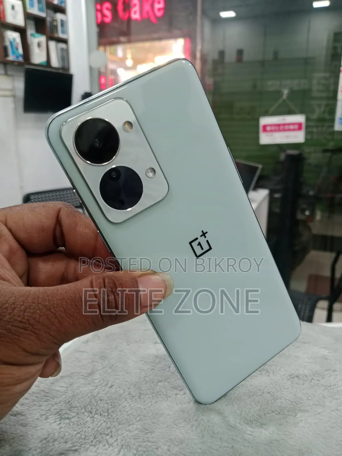 OnePlus Nord 2T 5G,8/128,,,,,, (Used)