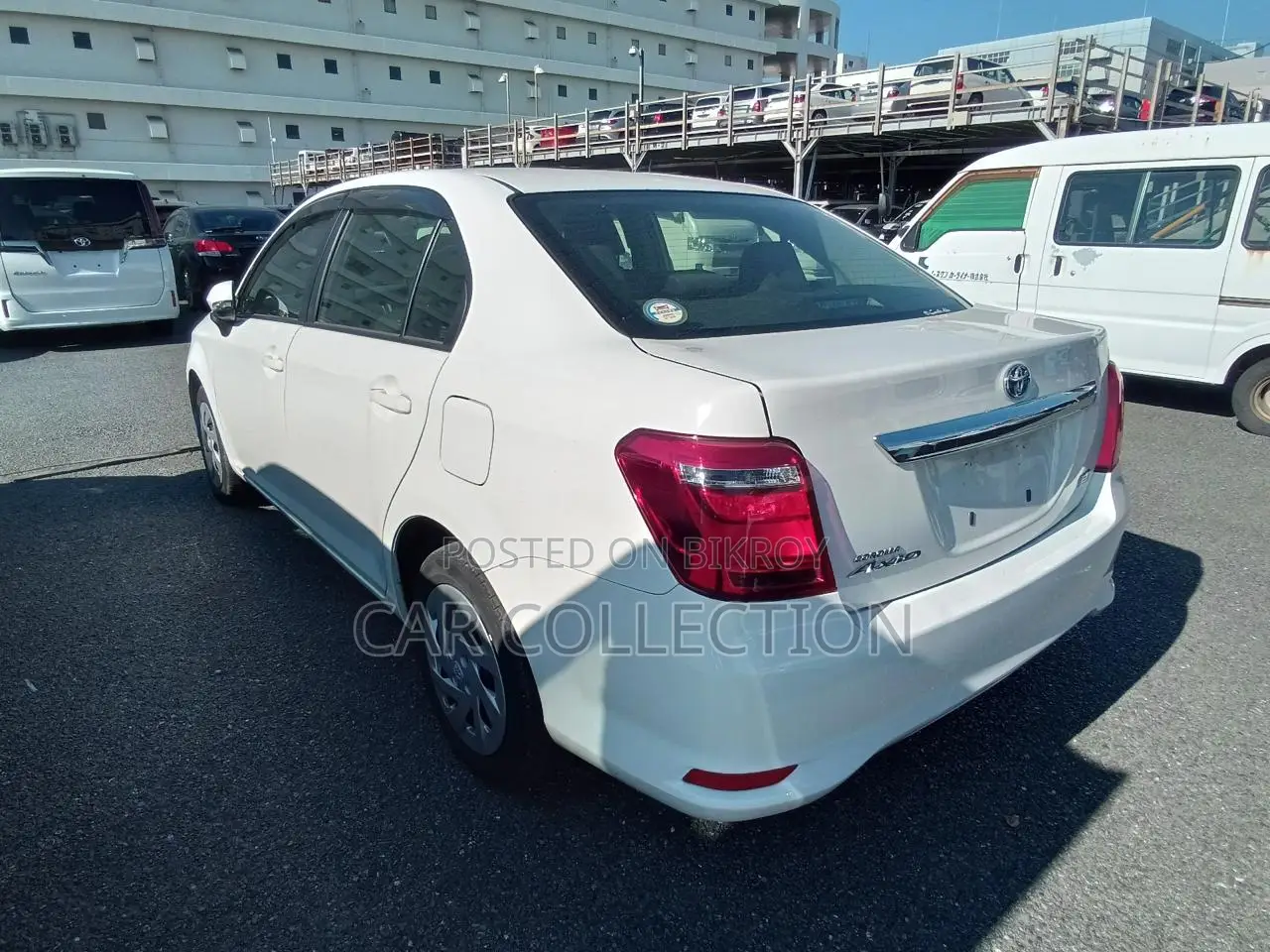 Toyota Axio Ex Hybrid White 2023