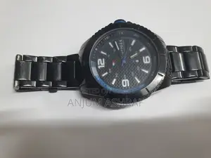 Tomy hilfiger watch