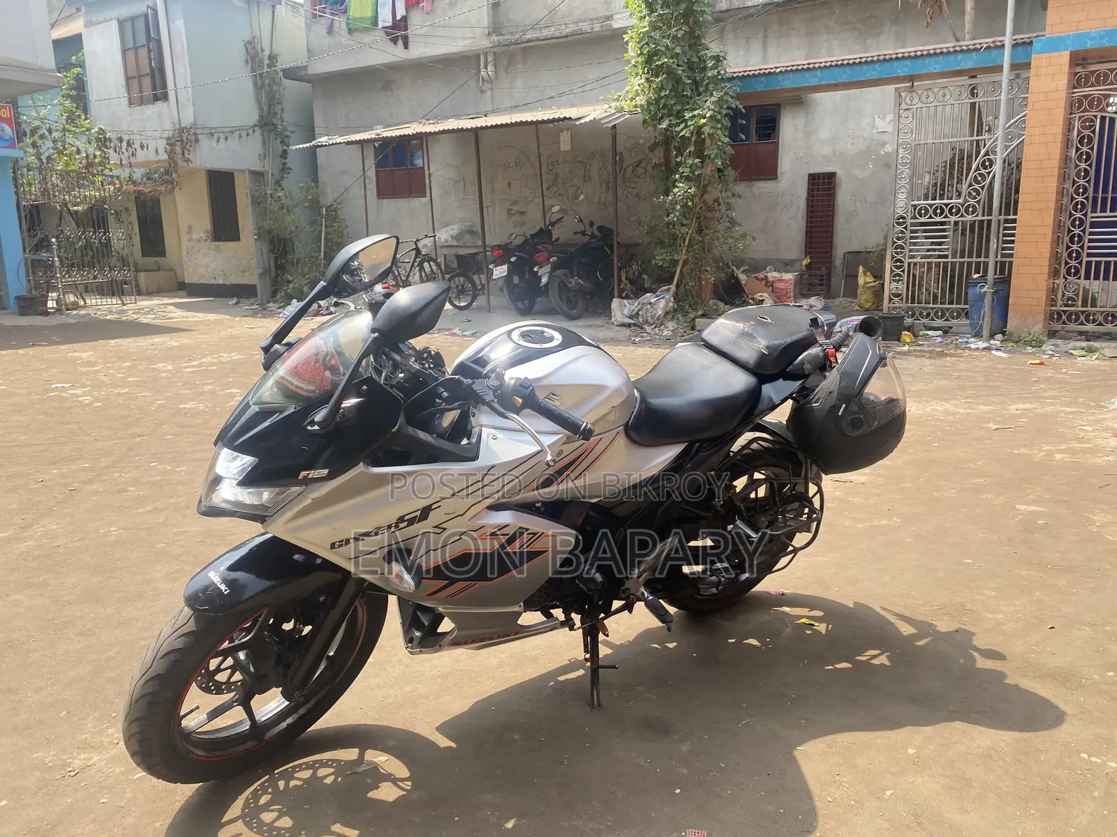 Suzuki Gixxer . 2021
