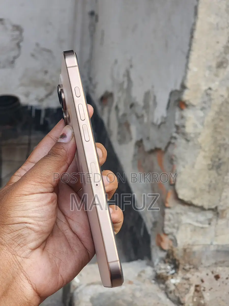 Apple iPhone 16 Pro Max . (Used)