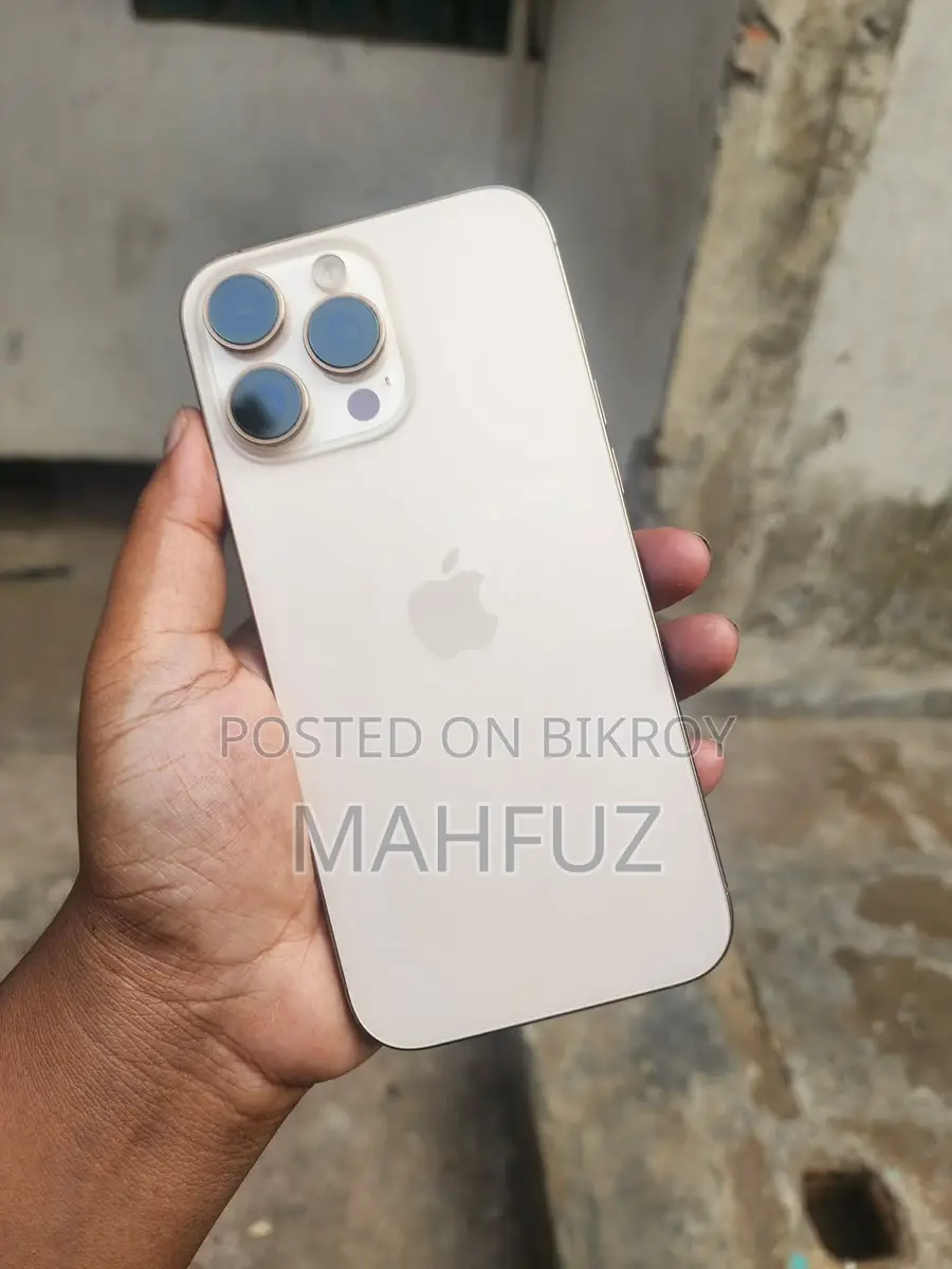 Apple iPhone 16 Pro Max . (Used)