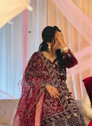 লেহেঙ্গা বিক্রির জন্য