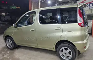 Toyota Funcargo Octane-drive 1999