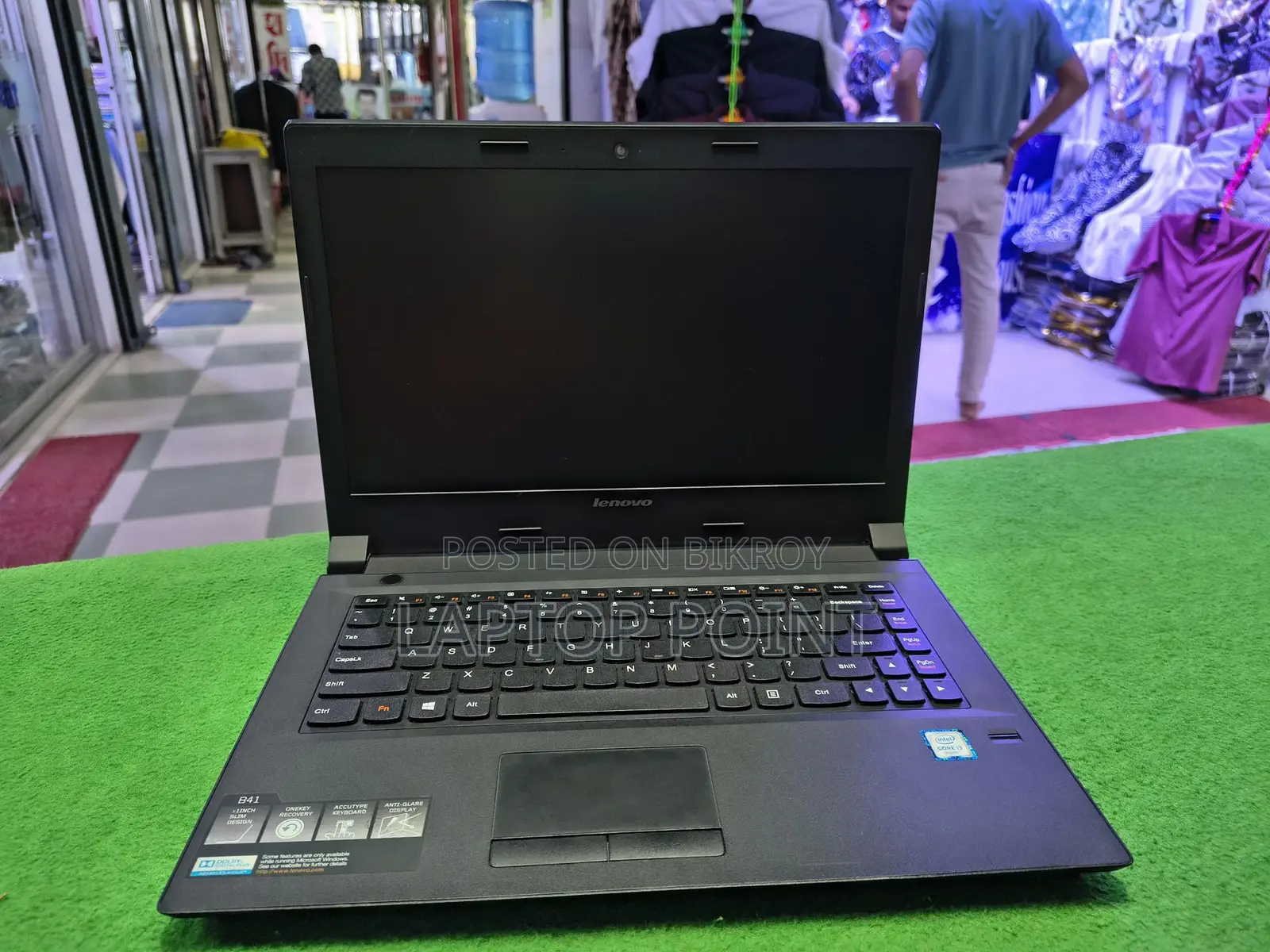 Lenovo i3 6gen: 500gb hdd/4gb ram