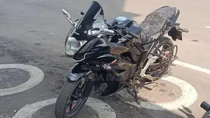 Suzuki Gixxer SF . 2016