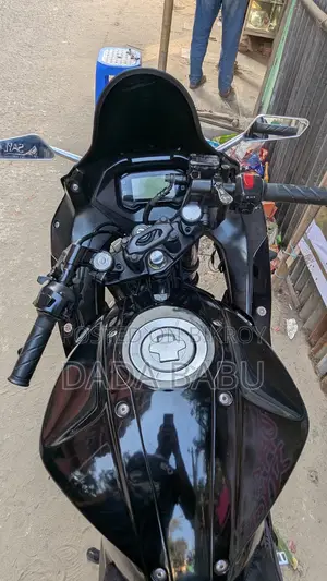 Suzuki Gixxer SF . 2016