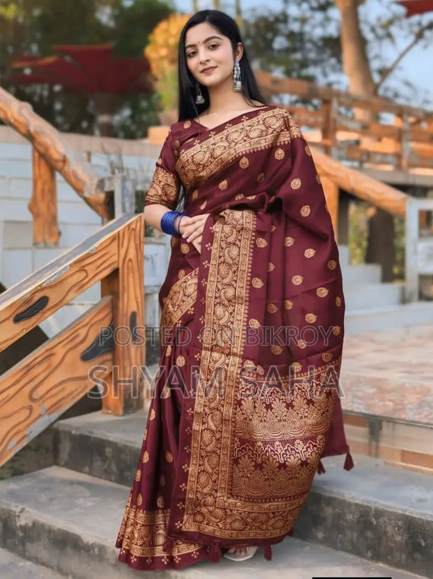 জাপানি সিল্ক শাড়ী সাথে ব্লাউজ পিস