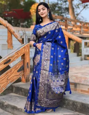 জাপানি সিল্ক শাড়ী সাথে ব্লাউজ পিস