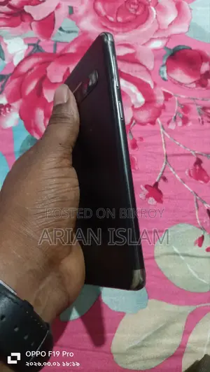Samsung Galaxy S10 8 / 128 GB (Used)