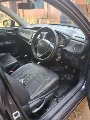Toyota Fielder 2013