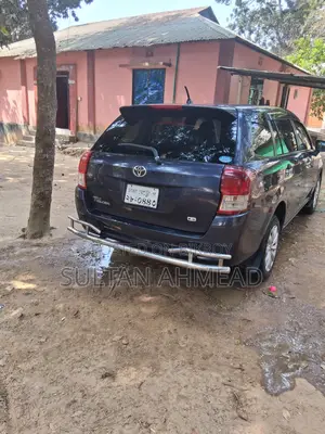 Toyota Fielder 2013