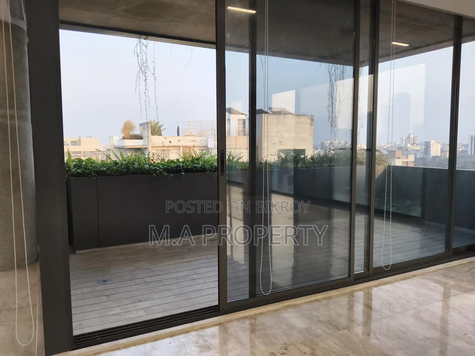 LUXURY APARTMENT RENT 7000SQFT BARIDHARA