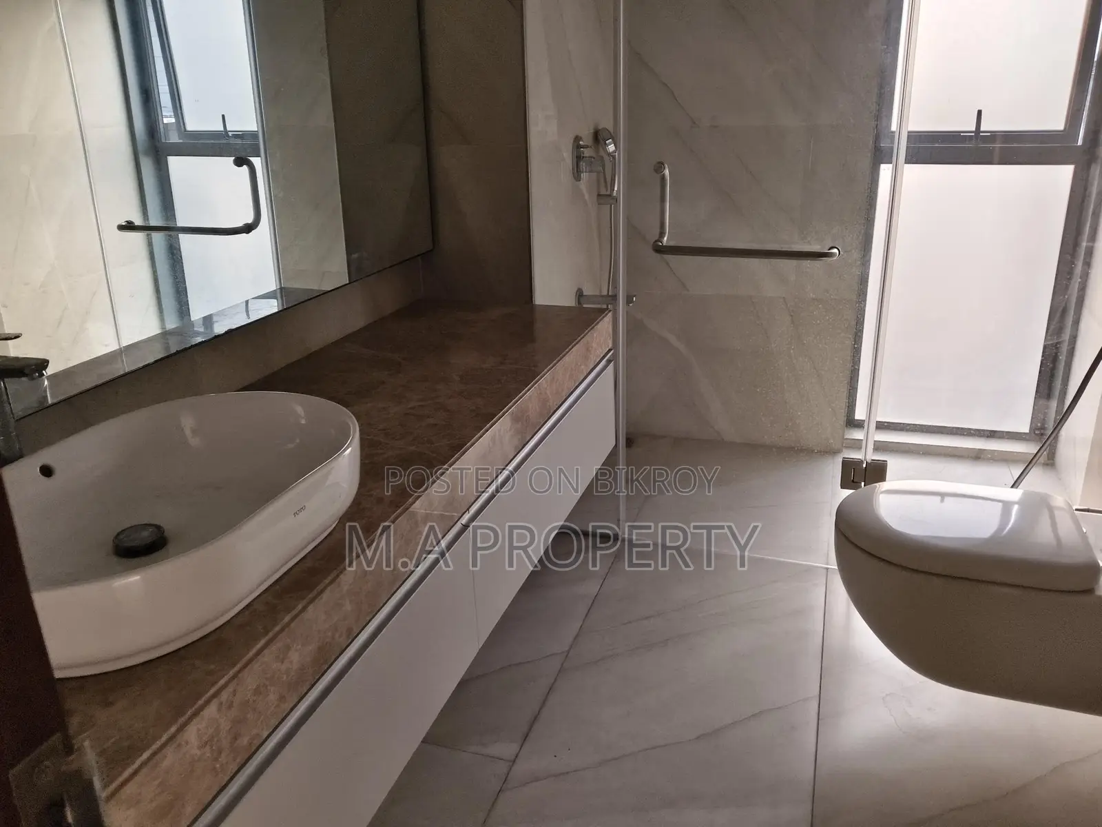 LUXURY APARTMENT RENT 7000SQFT BARIDHARA