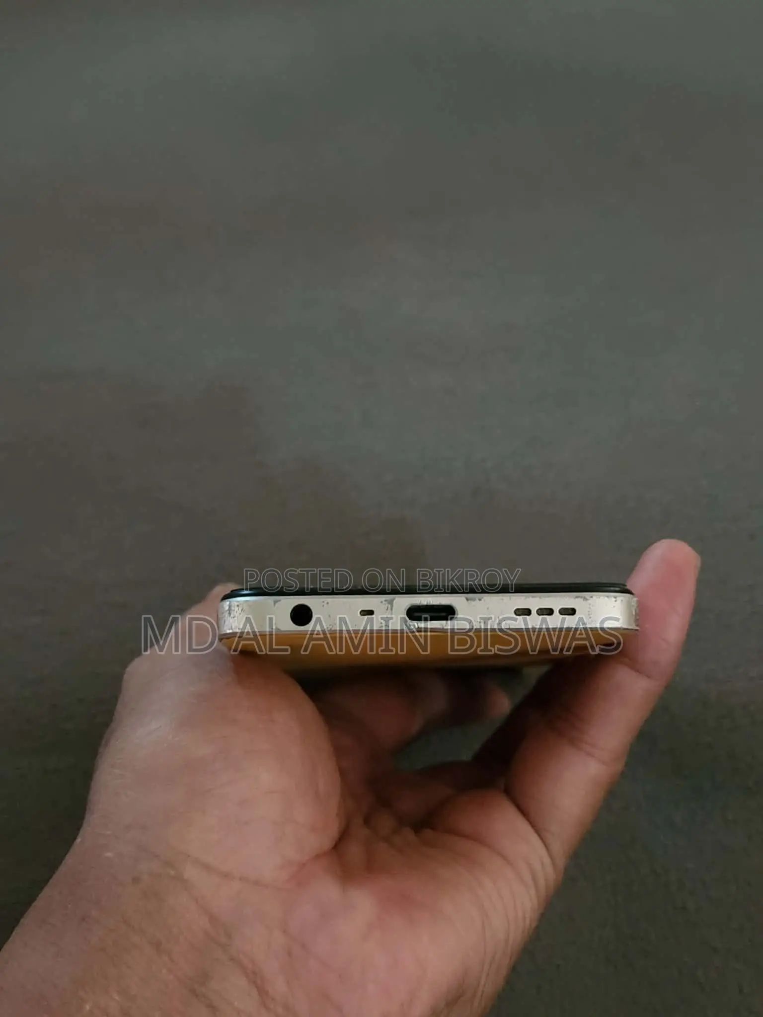 ওপ্পো এ৭৭ (ব্যবহৃত)