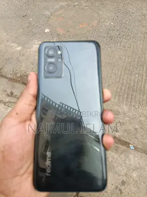 Realme (Used)