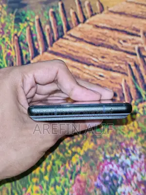 Google Pixel 6 . (Used)