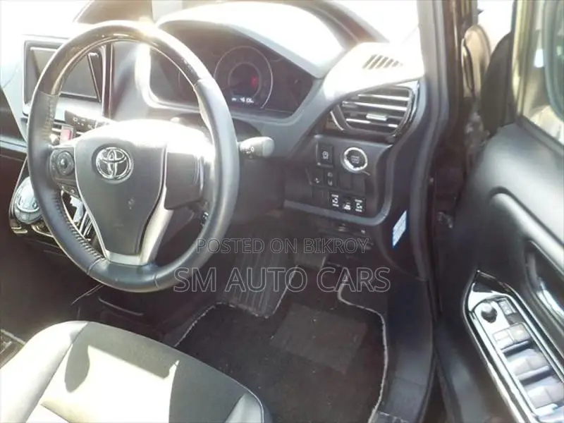 Toyota Corolla Cross Non Hybrid WXB Black 2020