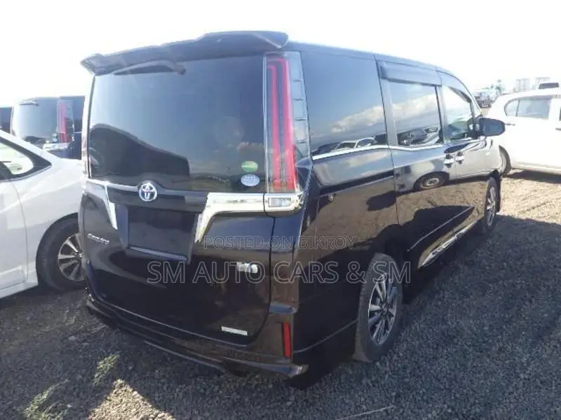 Toyota Esquire Hybrid Gi Blackish 2020