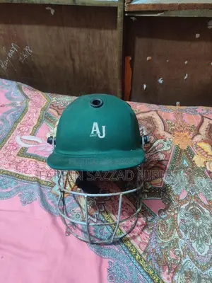 ক্রিকেট হেলমেট বিক্রয়