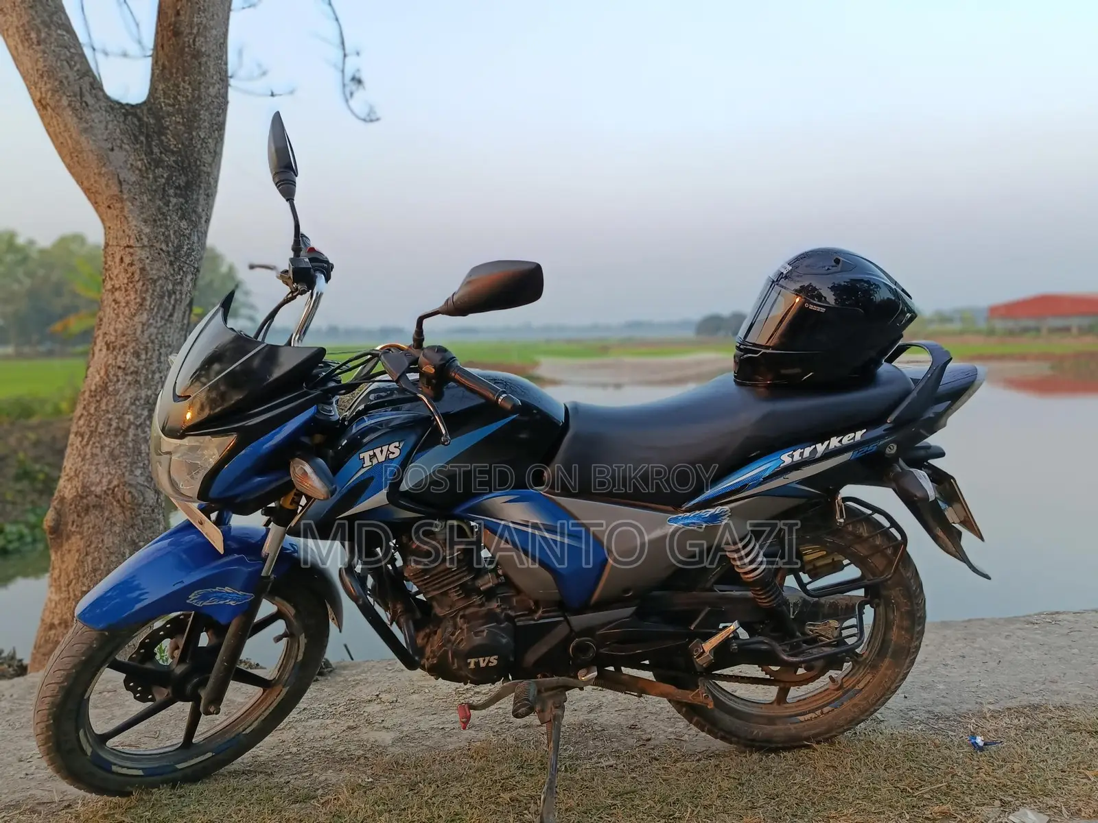 TVS Stryker . 2017