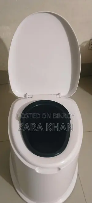 মেডিকেটেড হাই কমোড