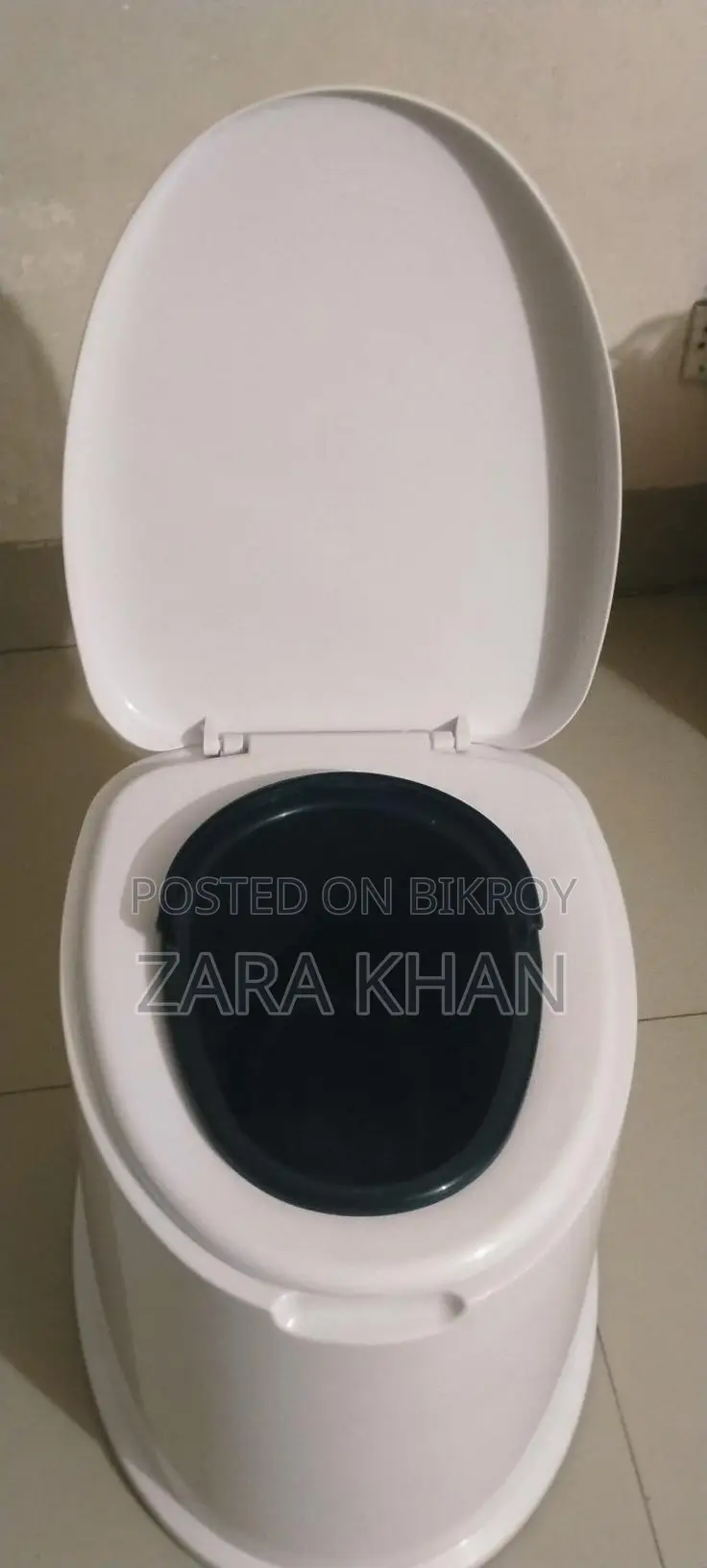 মেডিকেটেড হাই কমোড