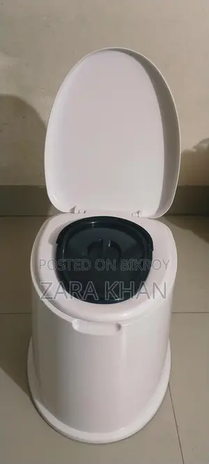 মেডিকেটেড হাই কমোড