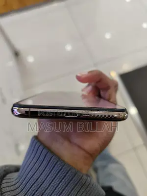 Apple iPhone XS (Used)
