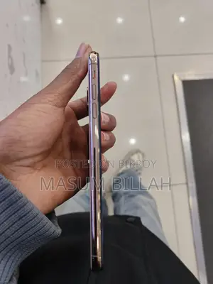 Apple iPhone XS (Used)