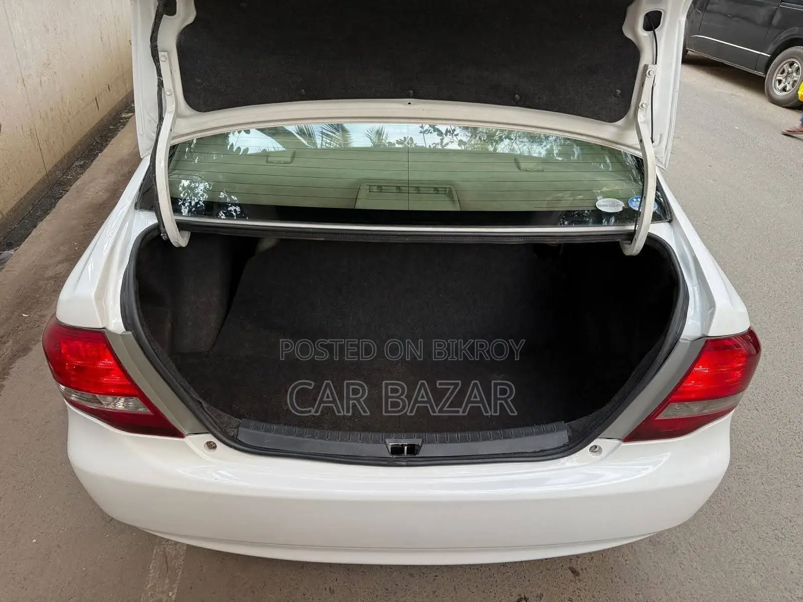 Toyota Axio G GRADE PUSH 2011
