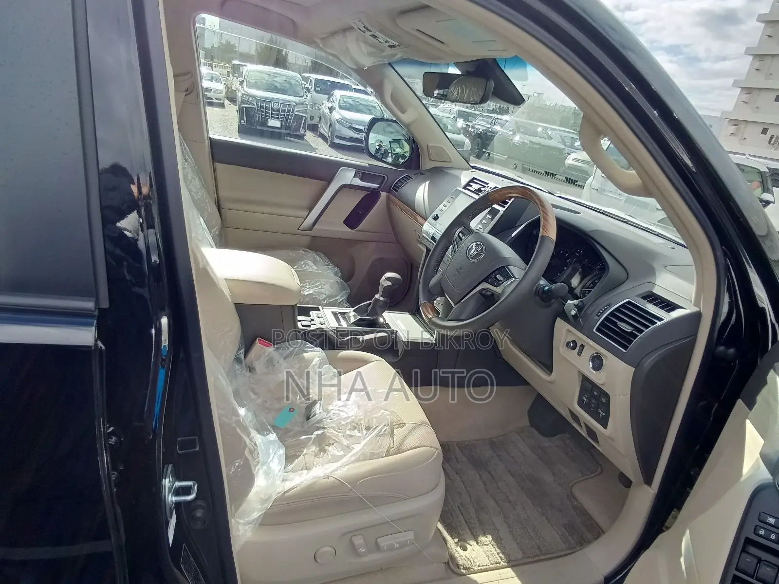 Toyota Land Cruiser Prado TXL 2023