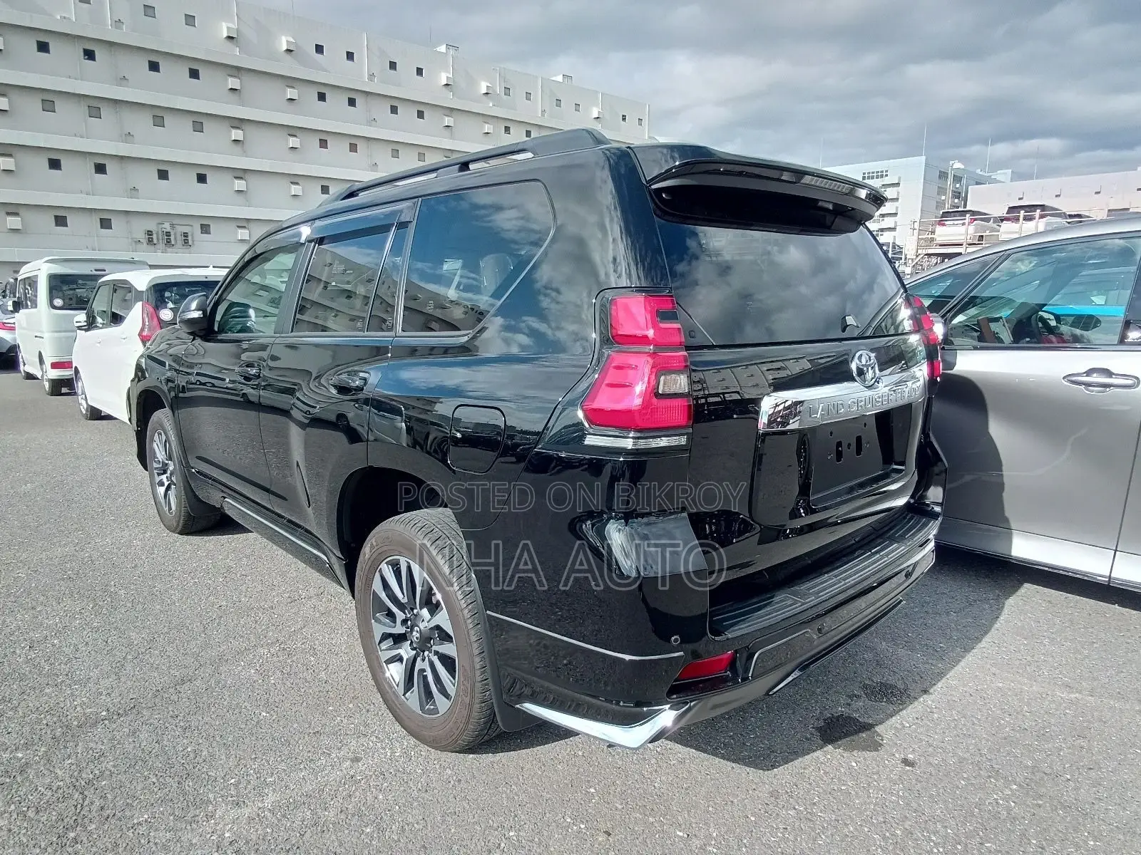 Toyota Land Cruiser Prado TXL 2023