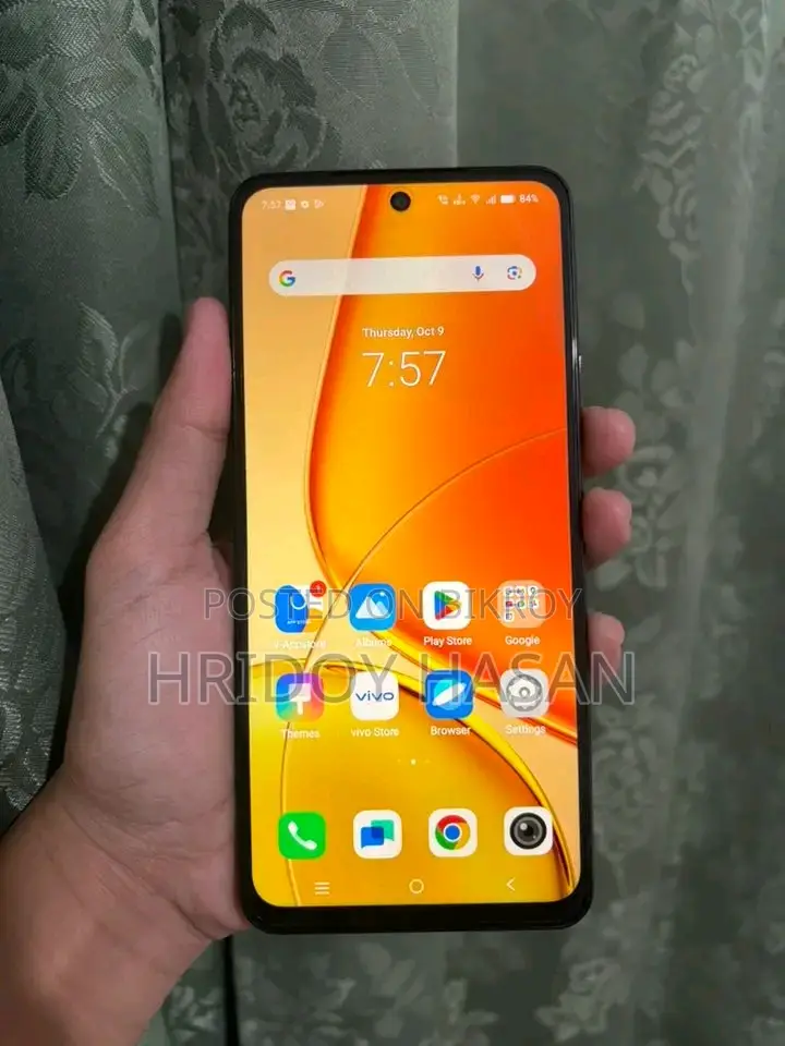 Vivo Y29 . (Used)