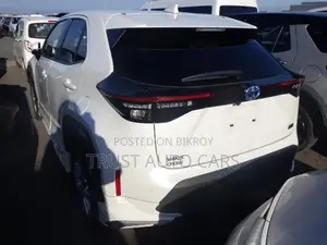 Toyota Yaris Cross G BODYKIT, 4.5 POINT 2021