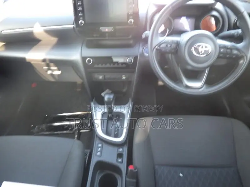 Toyota Yaris Cross G BODYKIT, 4.5 POINT 2021