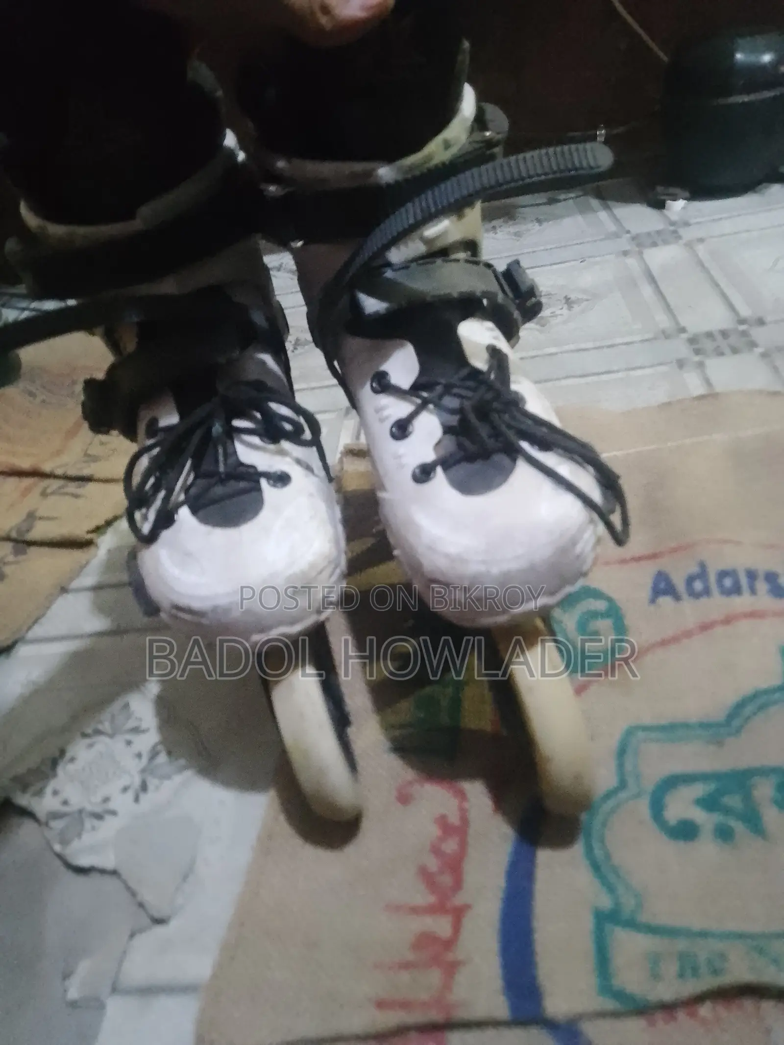 Skating Shoos