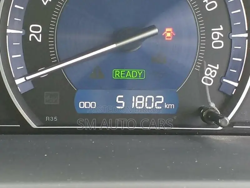 Toyota Esquire Hybrid Gi Premium 2020