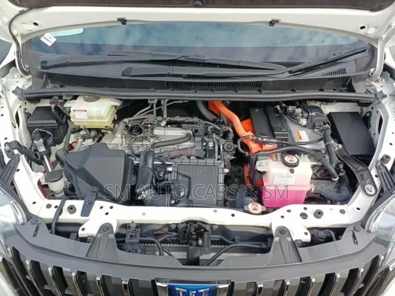 Toyota Esquire Hybrid Gi Premium 2020