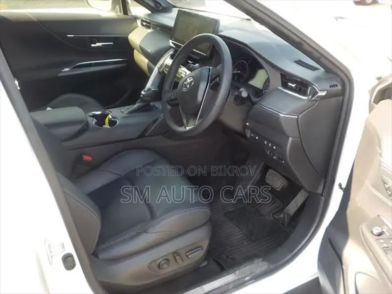 Toyota Harrier Non Hybrid Z Pearl 2020