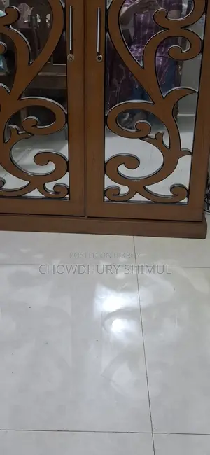ছোট আলমারি