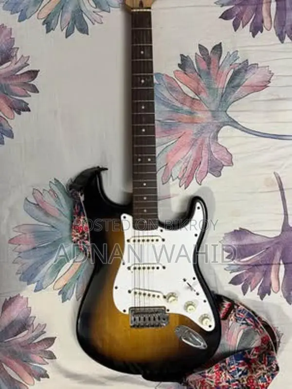 Fender Squier Stratocaster (Single Coil) Electric Guitar