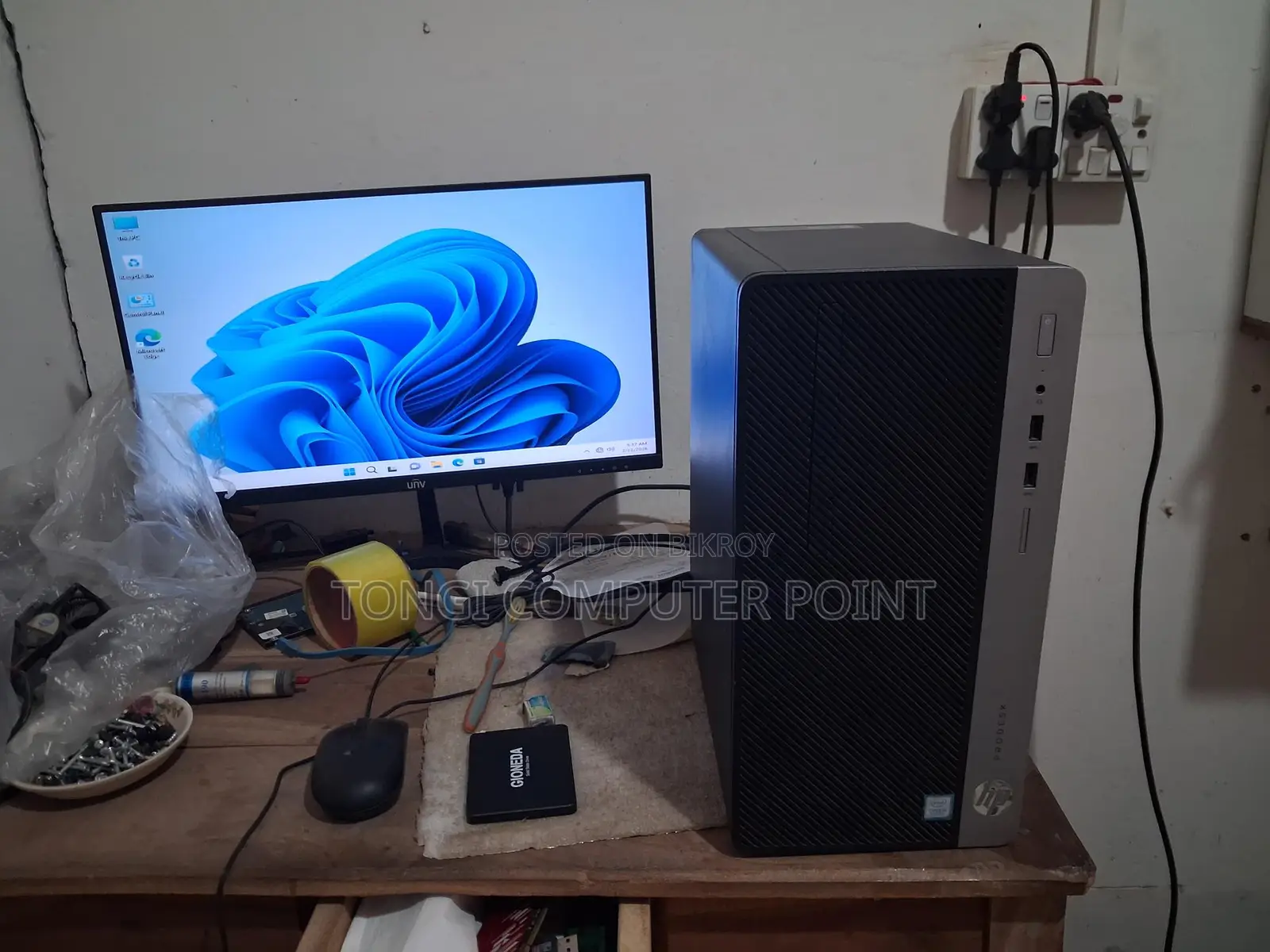 Hp brand pc 8th gen i3 4gb ram 128gb ssd