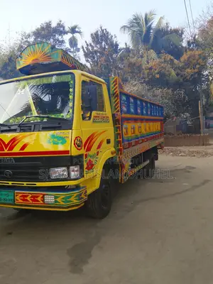 Tata EX2 . 2013