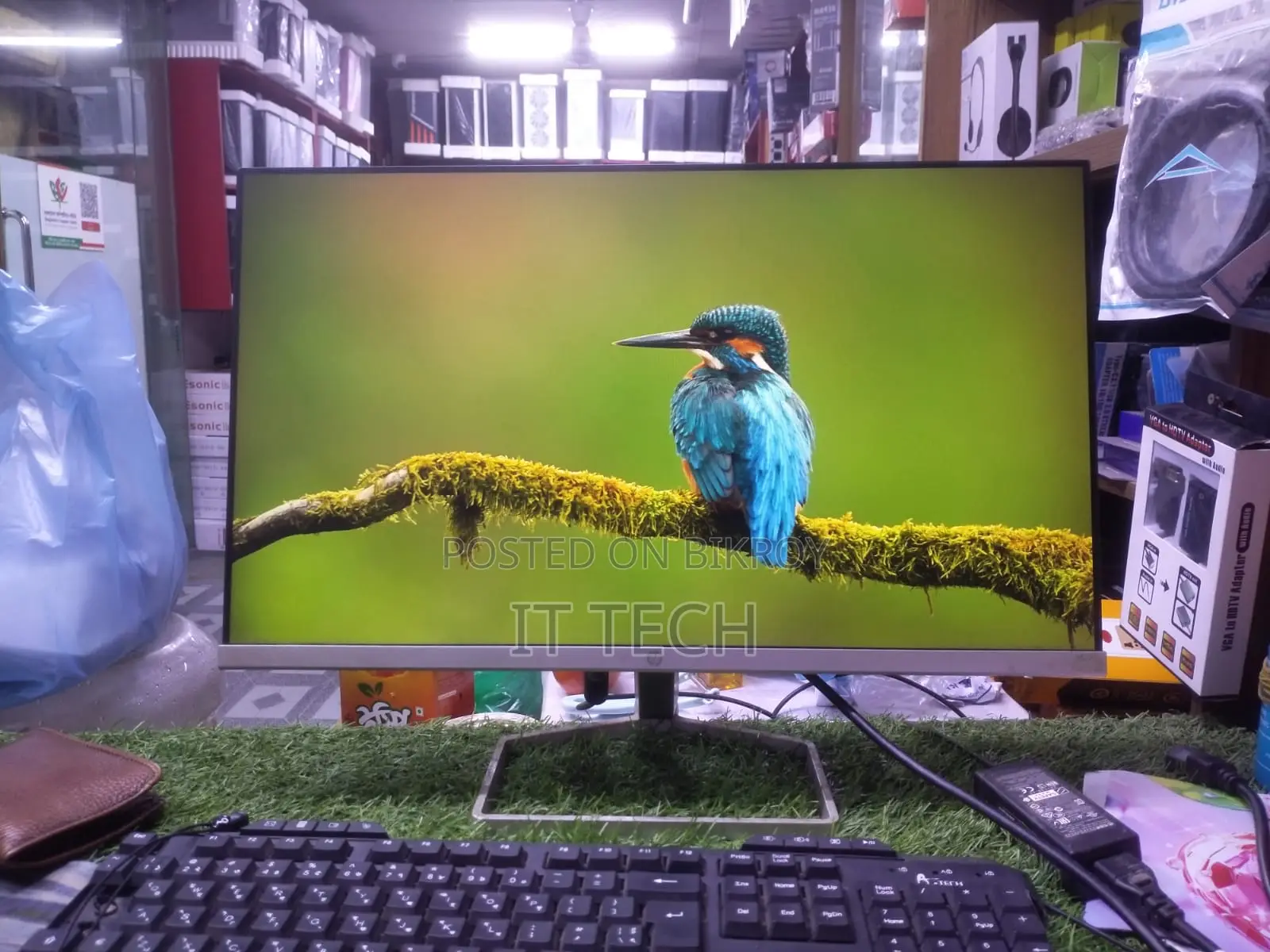 HP M22F FHD IPS Borderless LED _FULL FRESH Monitor !