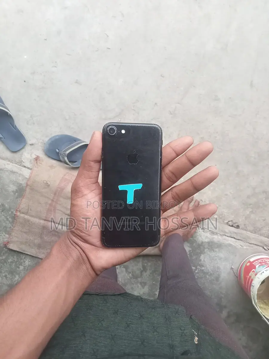 Apple iPhone 7 (Used)
